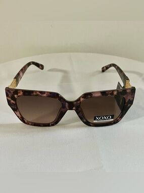 XOXO Tortoise Cat Eye Sunglasses Gold Accent UV Protection NWT